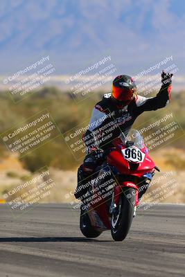 media/Dec-17-2023-CVMA (Sun) [[bf0c04832d]]/Race 1 Supersport Open/